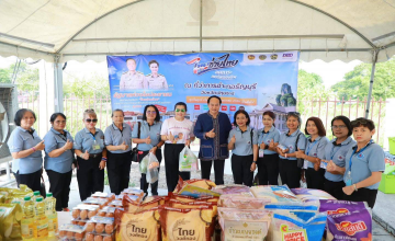 เทศบาลตำบลธัญบุรี นำโดย นางยุพเยาว์ หลีนวรัตน์ (นายกน้ำอ้อย) นายกเทศมนตรีตำบลธัญบุรี เข้าร่วมพิธีเปิดโครงการไทยช่วยไทย ลดภาระ ลดค่าครองชีพ เพื่อบรรเทาค่าครองชีพของประชาชน เพิ่มโอกาสเข้าถึงสินค้าอุปโภคบริโภค สินค้าราคาประหยัด ณ ที่ว่าการอำเภอหลังใหม่